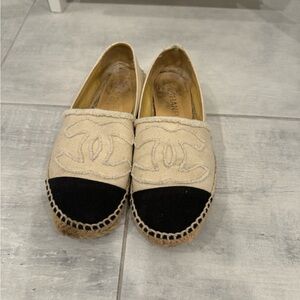 CHANEL Espadrilles
